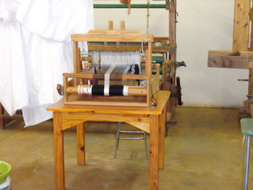 Older Silk Loom Style.